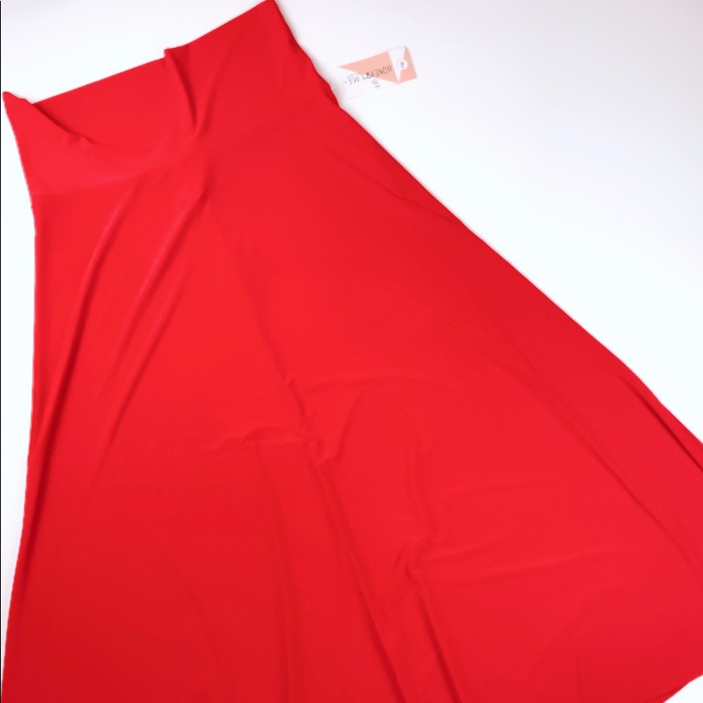 BNWT Bright Red SZ 2XL Maxi
